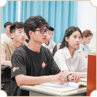 维度配资 边民常来往, 中越情更亲(边城见闻)