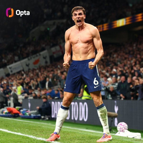 联丰配资 英超昨夜90分钟后产生8个进球, 刷新单个比赛日历史纪录